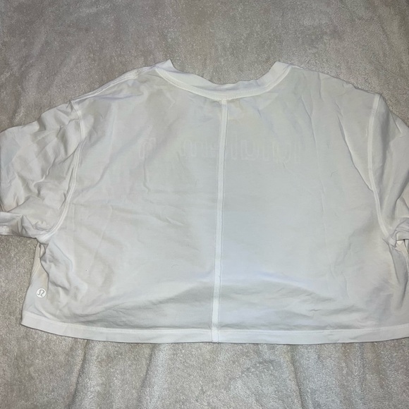 Lululemon graphic all yours white tee size 10 cropped - Picture 4 of 4
